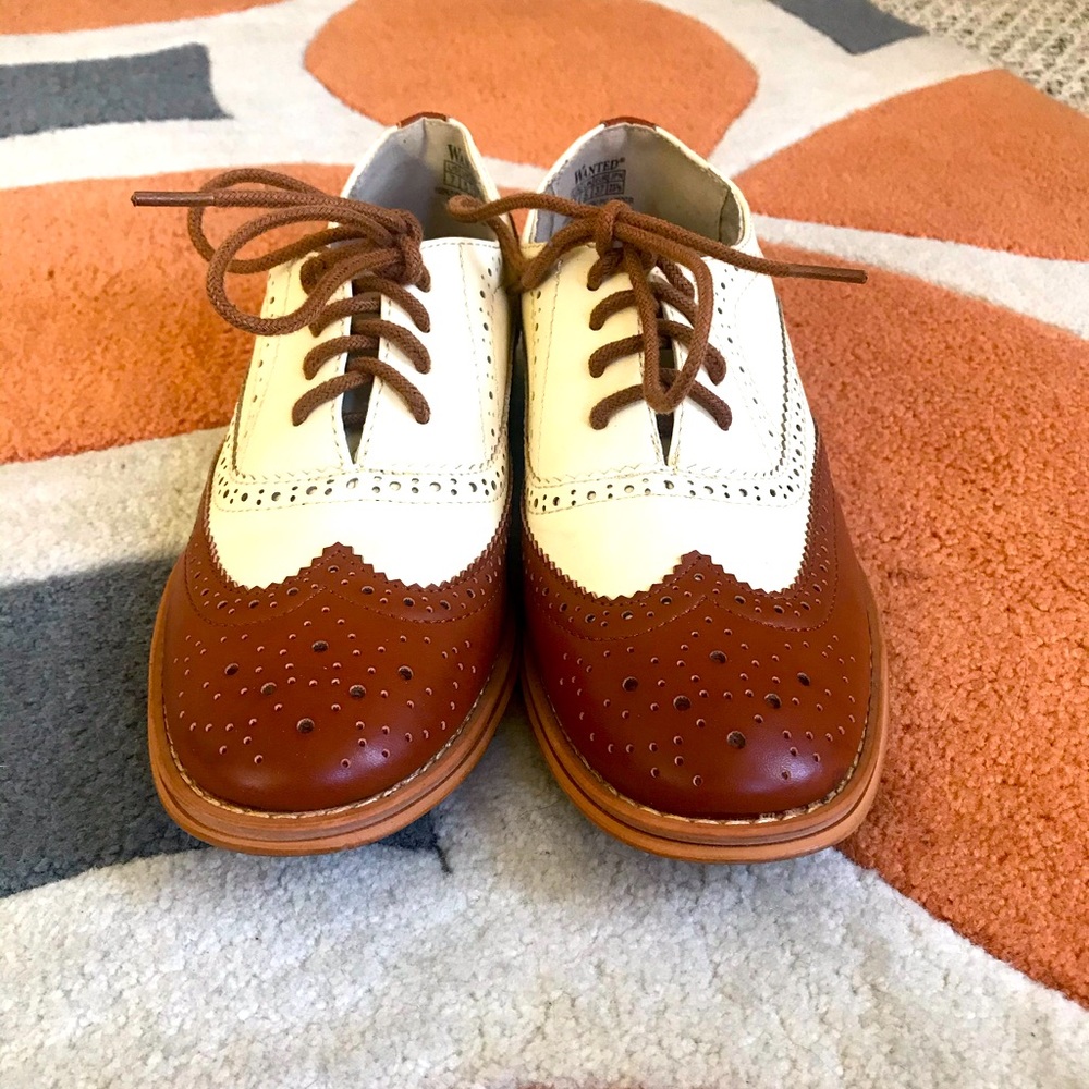 Women’s Wing Tips great condition!